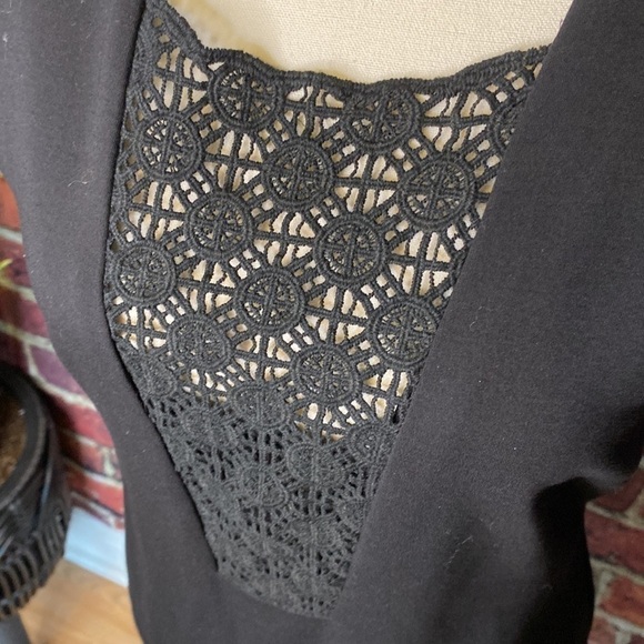 Gentle Fawn Sleeveless V Neck Lace Embroidered Black Midi Dress Size 6 NWT - Picture 10 of 12